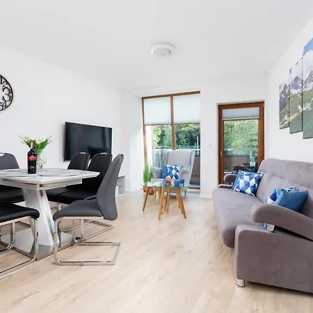 Bogdanskiego By Renters